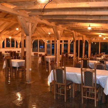 Tara Inn Resort Bastasi Zewnętrze zdjęcie