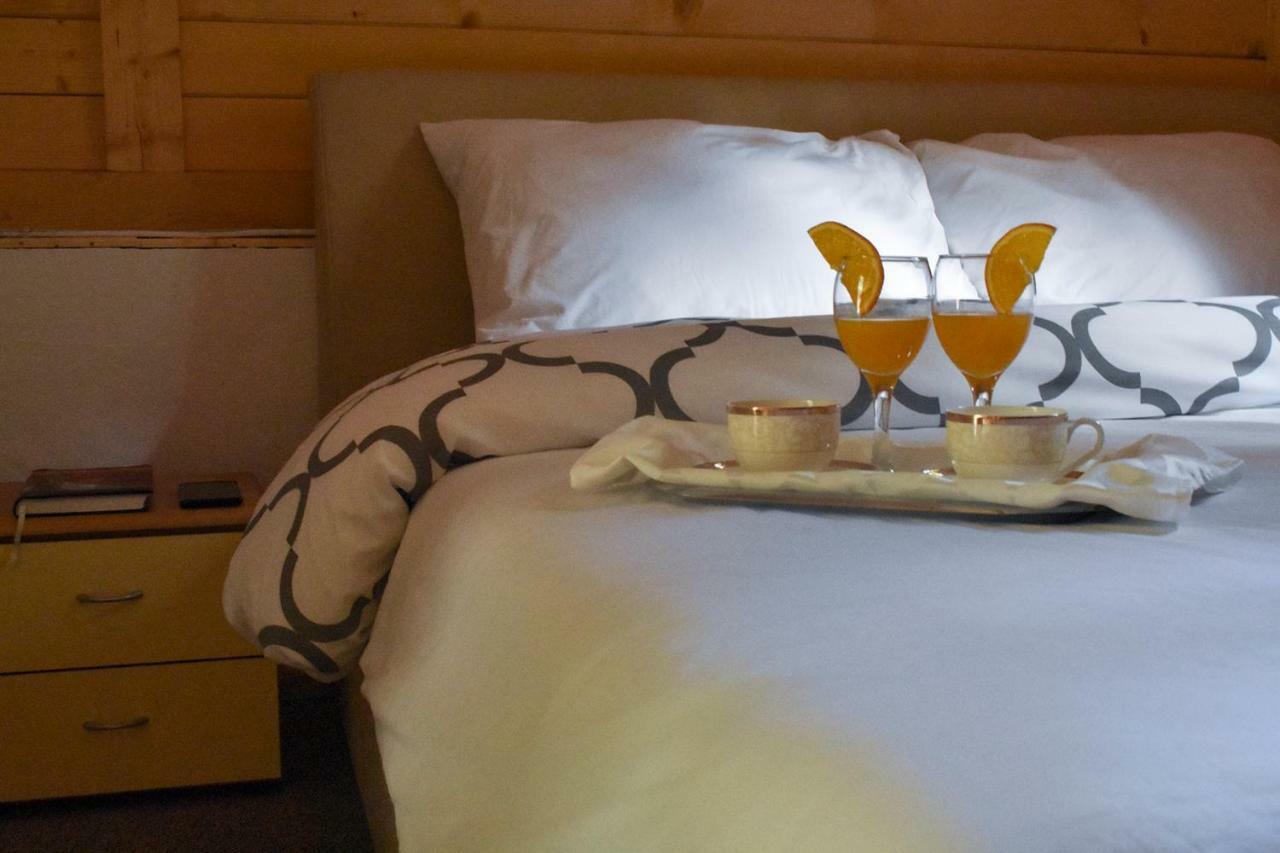 Tara Inn Resort Bastasi Zewnętrze zdjęcie